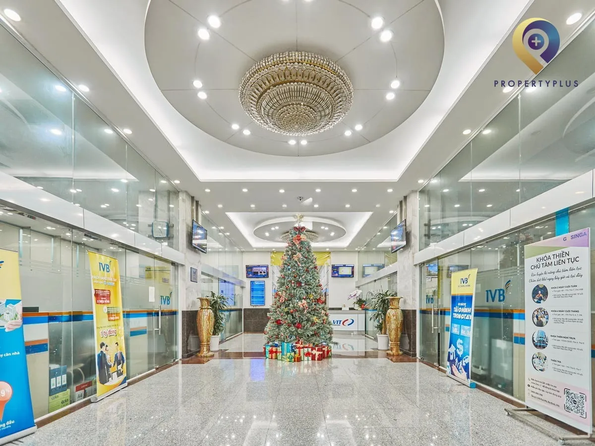 Sảnh tầng 1 tòa nhà VIT Tower